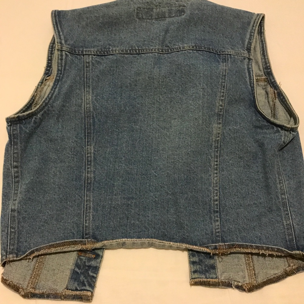Denim Sleeveless Vest - Picture 3 of 9